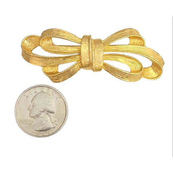 Givenchy Gold Tone Bow Brooch, Signed M263B - Picture 4 of 7